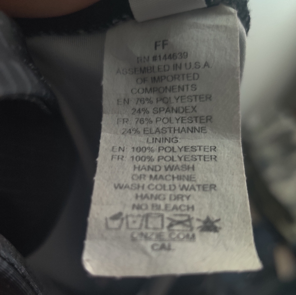 Onzie Flow Black With Geometric Patterns Active S… - image 8